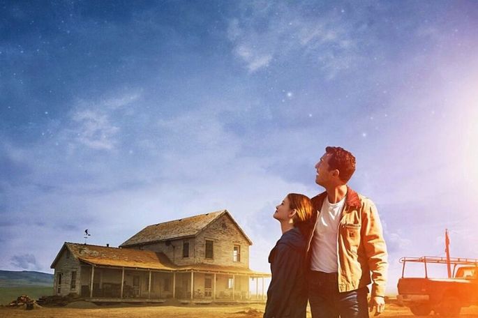 Interestelar é um filme de Christopher Nolan e estrelado por Matthew McConaughey, Anne Hathaway, Jessica Chastain, Bill Irwin, Mackenzie Foy, Matt Damon, John Lithgow e Michael Caine