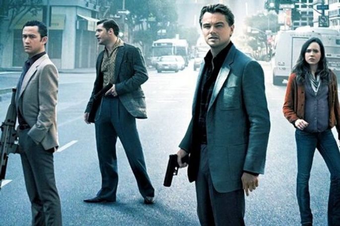 A origem é um filme de Christopher Nolan. Estrelado por Leonardo DiCaprio, Ellen Page e Joseph Gordon-Levitt