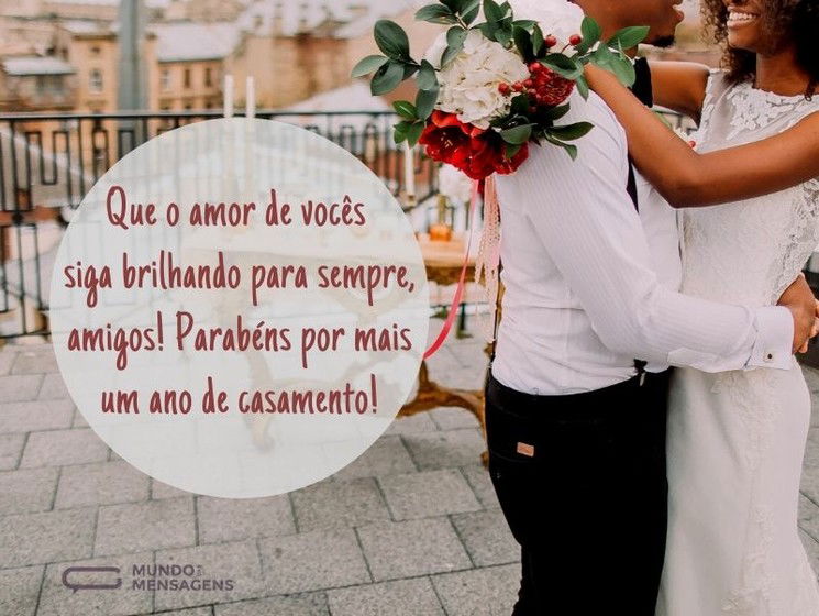 Featured image of post Mensagens De Aniversario De Casamento Para Amigos As mensagens engra adas de anivers rio s o uma boa escolha pois essa uma data alegre na qual as pessoas geralmente est o mais felizes do que o normal