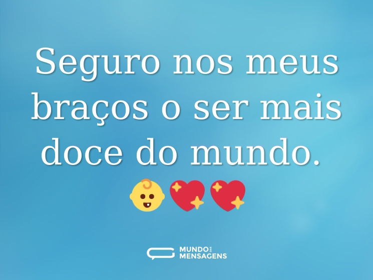 Seguro nos meus braços o ser mais doce do mundo. 👶💖💖